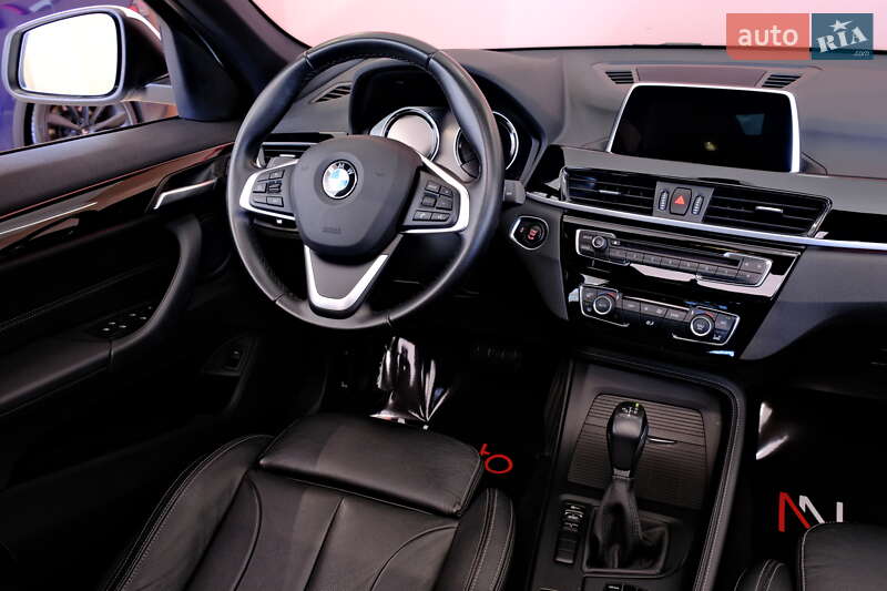 Внедорожник / Кроссовер BMW X1 2017 в Одессе