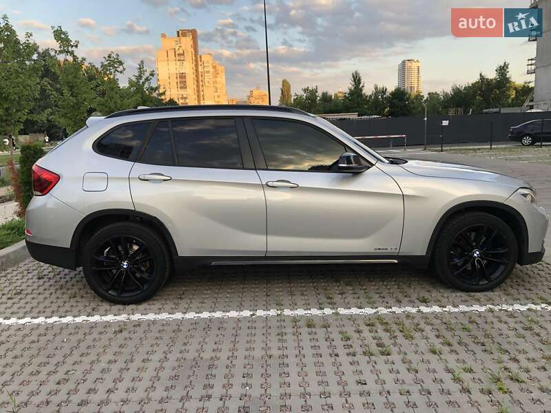 Внедорожник / Кроссовер BMW X1 2014 в Киеве