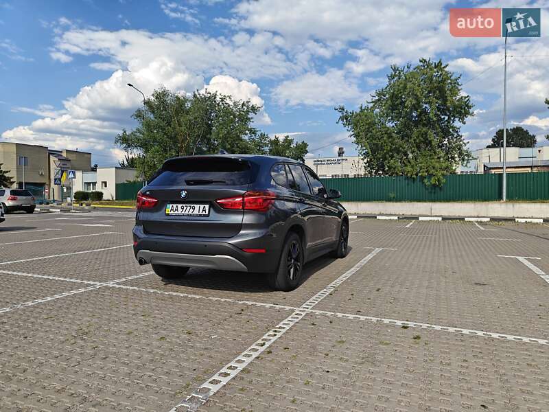 Позашляховик / Кросовер BMW X1 2016 в Києві