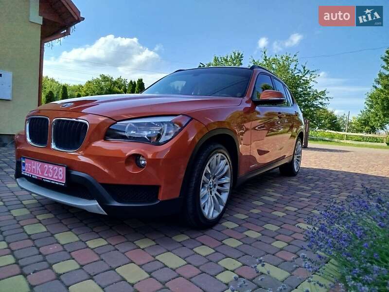 Внедорожник / Кроссовер BMW X1 2013 в Владимире