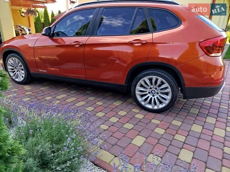 Внедорожник / Кроссовер BMW X1 2013 в Владимире