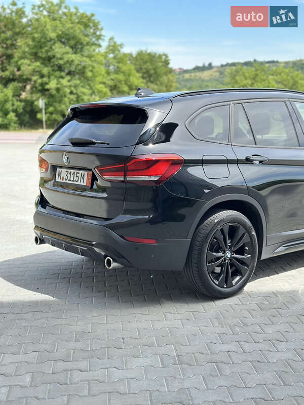 Позашляховик / Кросовер BMW X1 2021 в Чернівцях