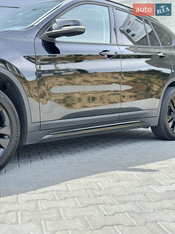 Позашляховик / Кросовер BMW X1 2021 в Чернівцях