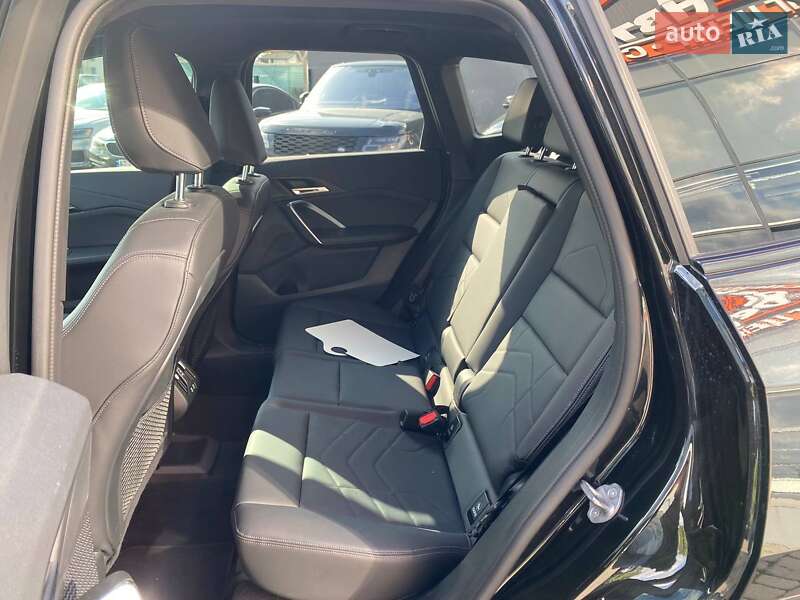 Внедорожник / Кроссовер BMW X1 2024 в Львове