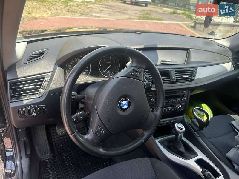 Внедорожник / Кроссовер BMW X1 2012 в Ровно