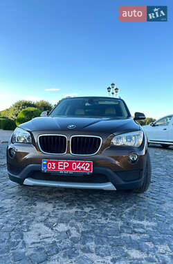 Позашляховик / Кросовер BMW X1 2013 в 