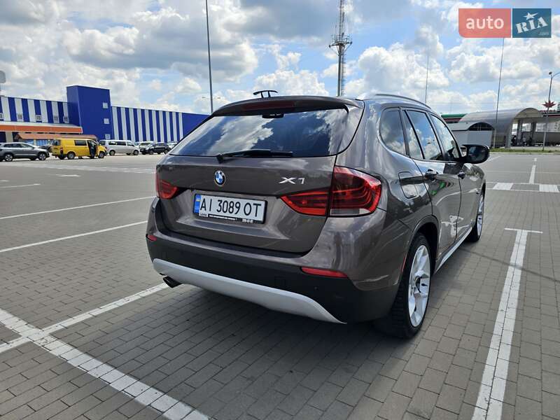 Внедорожник / Кроссовер BMW X1 2010 в Сумах