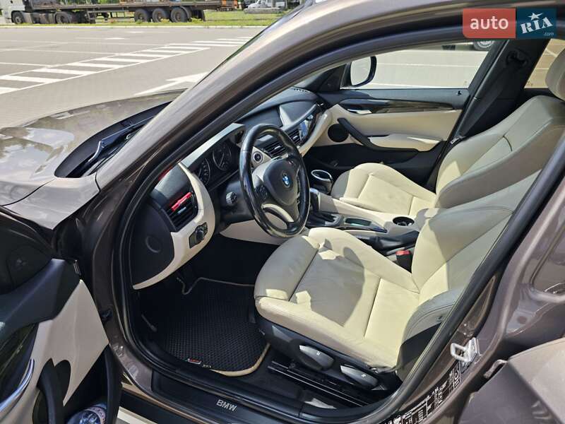 Внедорожник / Кроссовер BMW X1 2010 в Сумах