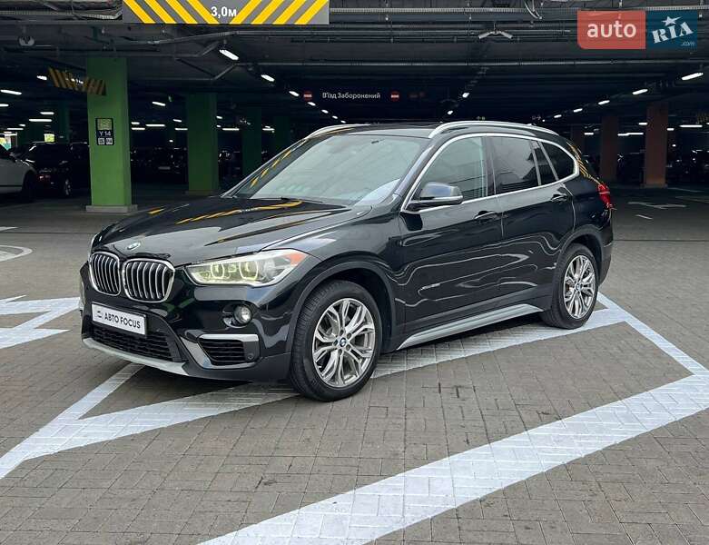 Внедорожник / Кроссовер BMW X1 2016 в Киеве