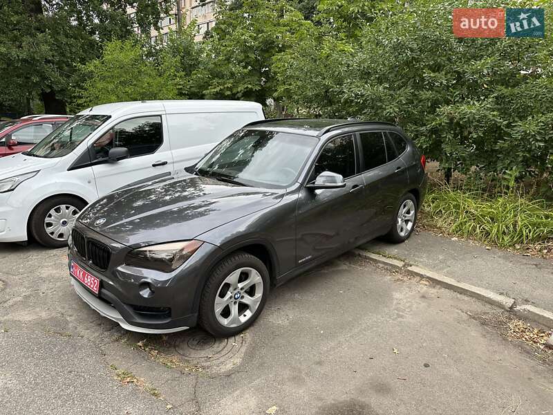 Внедорожник / Кроссовер BMW X1 2015 в Киеве