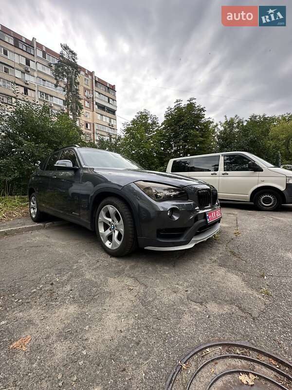 Внедорожник / Кроссовер BMW X1 2015 в Киеве