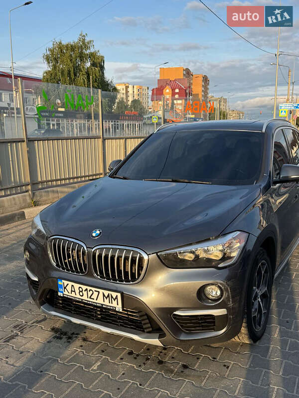 Внедорожник / Кроссовер BMW X1 2018 в Киеве