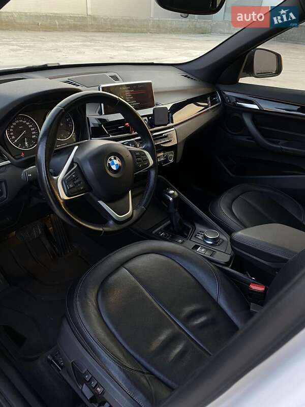 Внедорожник / Кроссовер BMW X1 2016 в Тернополе