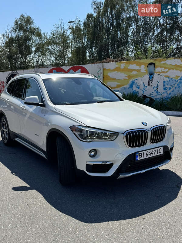 Внедорожник / Кроссовер BMW X1 2016 в Кременчуге фото 4 Внедорожник / Кроссовер BMW X1 2016 в Кременчуге