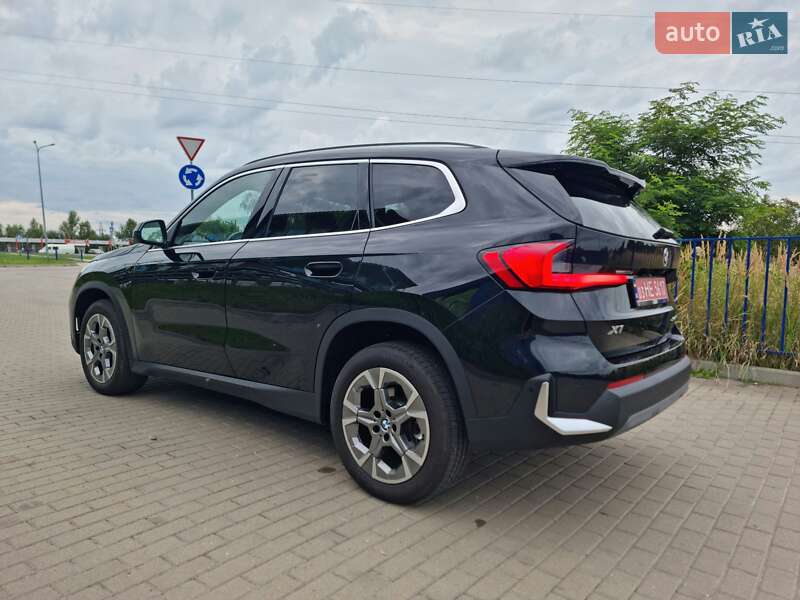 Внедорожник / Кроссовер BMW X1 2023 в Нововолынске