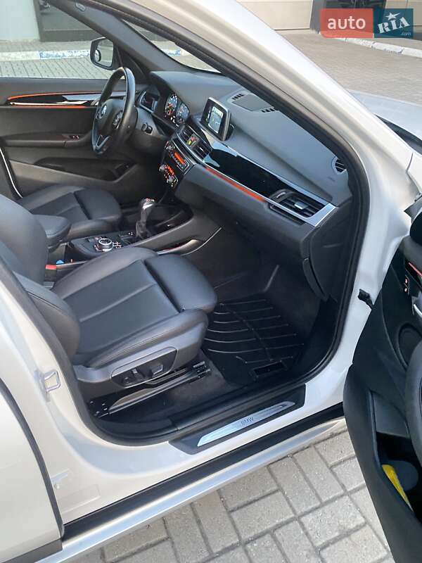 Внедорожник / Кроссовер BMW X1 2019 в Запорожье