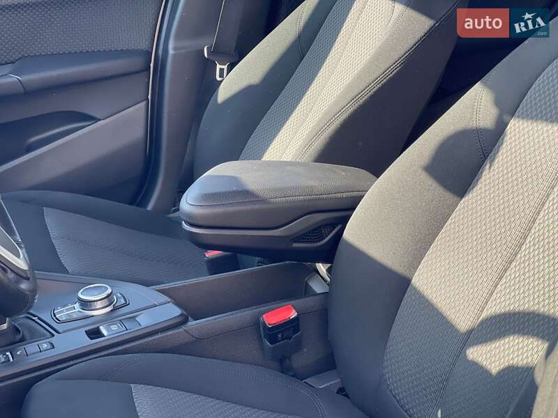 Позашляховик / Кросовер BMW X1 2021 в Ужгороді