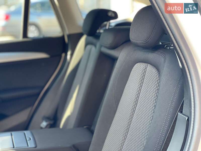 Позашляховик / Кросовер BMW X1 2021 в Ужгороді