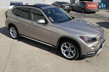 Внедорожник / Кроссовер BMW X1 2013 в Черновцах