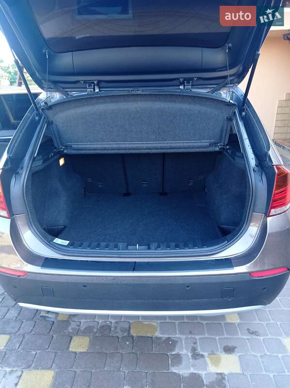 Внедорожник / Кроссовер BMW X1 2010 в Яворове