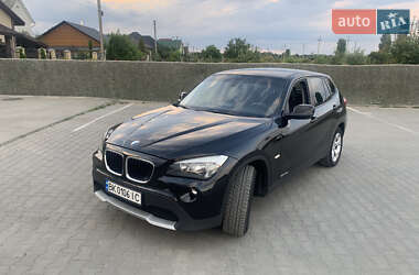 Позашляховик / Кросовер BMW X1 2010 в Вараші