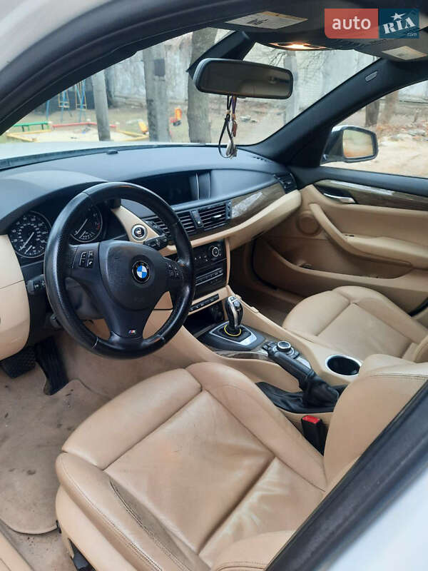 Позашляховик / Кросовер BMW X1 2012 в Харкові