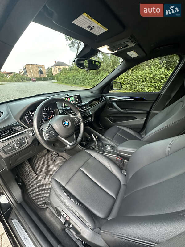 Внедорожник / Кроссовер BMW X1 2019 в Городке