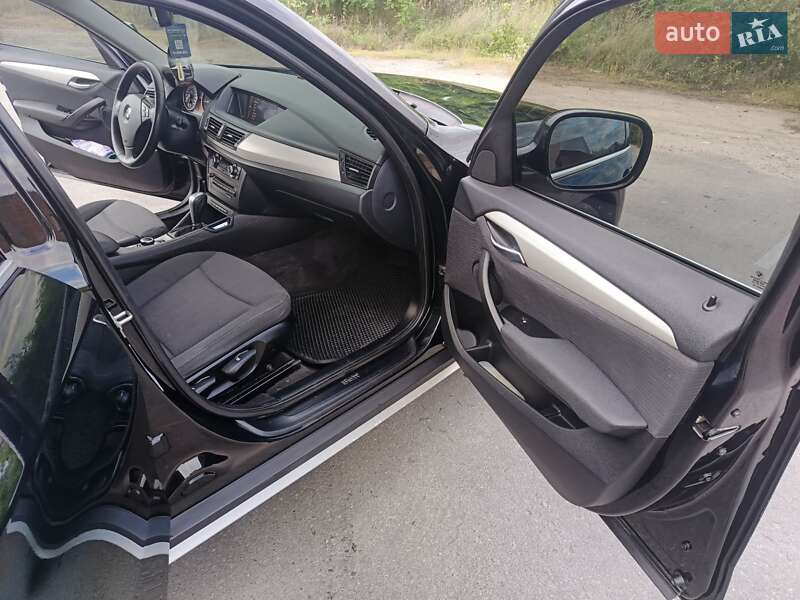 Внедорожник / Кроссовер BMW X1 2011 в Виннице