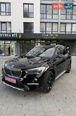 Внедорожник / Кроссовер BMW X1 2017 в Новояворовске