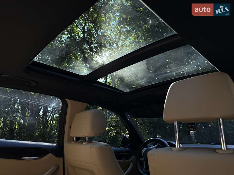 Позашляховик / Кросовер BMW X1 2014 в Чернівцях