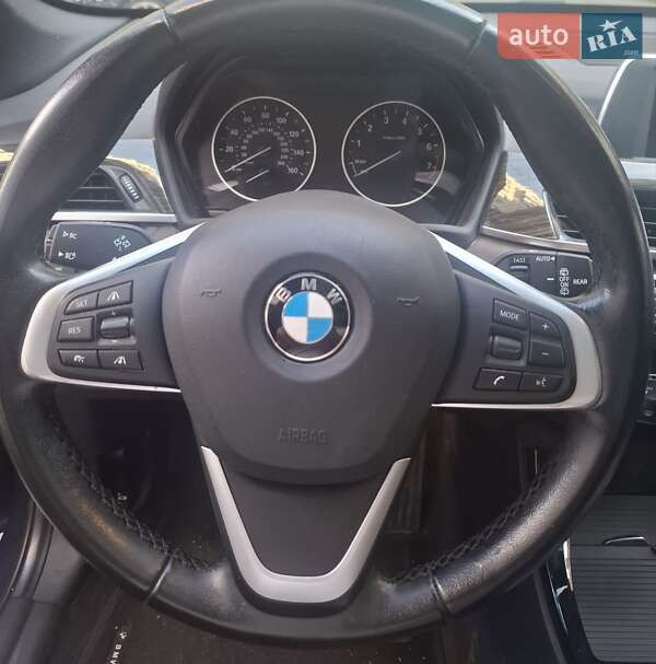 Позашляховик / Кросовер BMW X1 2016 в Києві