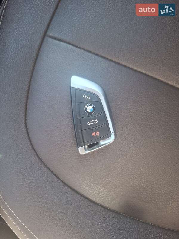 Позашляховик / Кросовер BMW X1 2016 в Києві