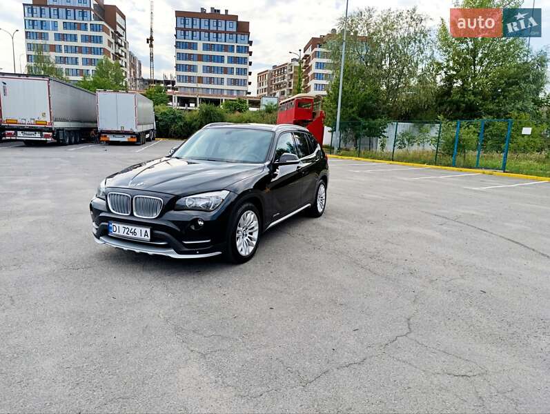 Внедорожник / Кроссовер BMW X1 2015 в Ужгороде