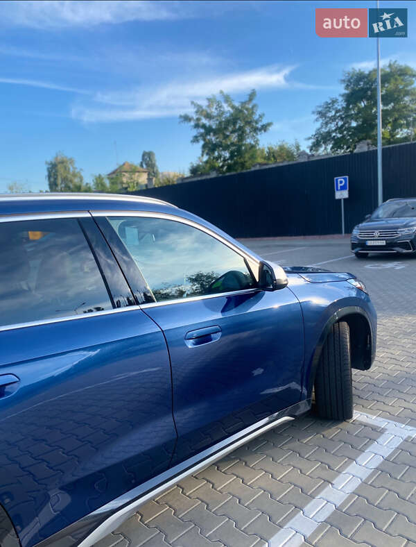 Внедорожник / Кроссовер BMW X1 2024 в Киеве