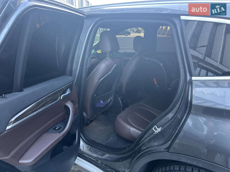 Внедорожник / Кроссовер BMW X1 2015 в Ивано-Франковске фото 10 Внедорожник / Кроссовер BMW X1 2015 в Ивано-Франковске