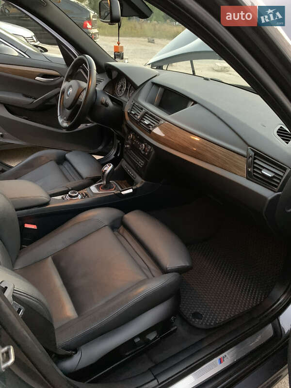 Внедорожник / Кроссовер BMW X1 2012 в Киеве