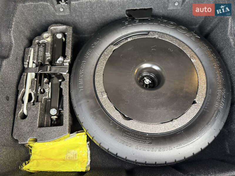 Внедорожник / Кроссовер BMW X1 2019 в Дрогобыче