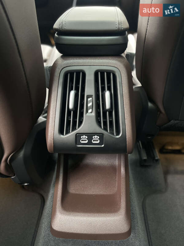 Внедорожник / Кроссовер BMW X1 2024 в Львове