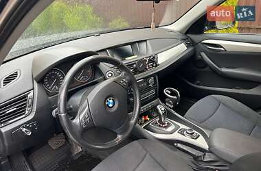 Внедорожник / Кроссовер BMW X1 2012 в 