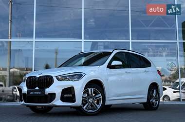 Внедорожник / Кроссовер BMW X1 2022 в Киеве
