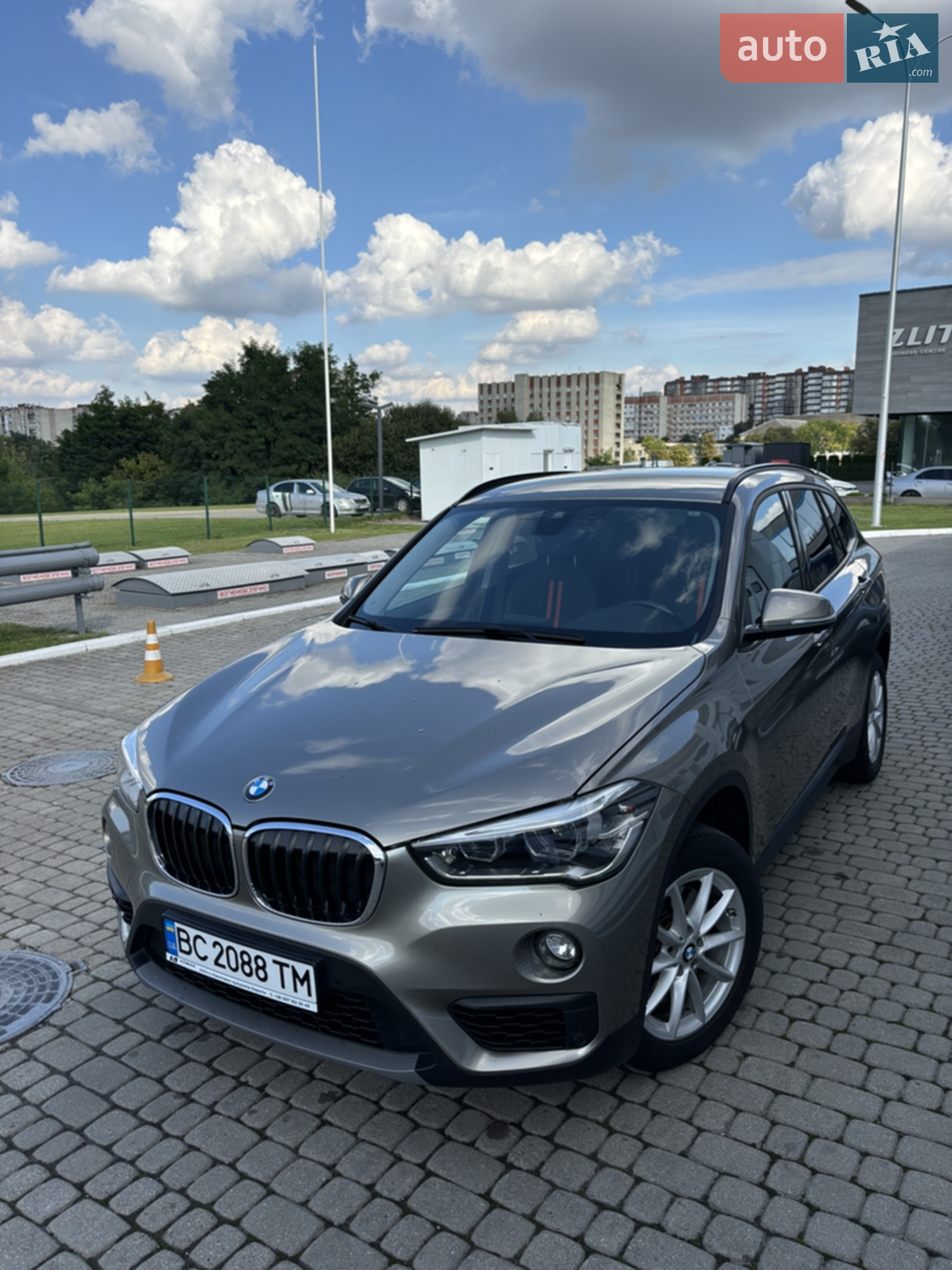2018 BMW X1 - фото 1