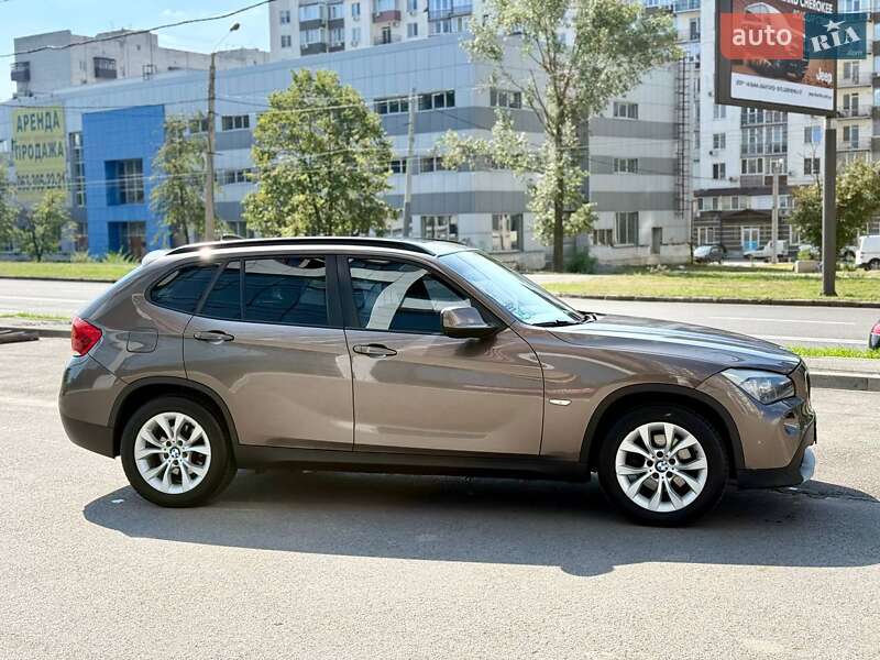 Внедорожник / Кроссовер BMW X1 2011 в Харькове