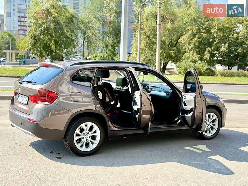 Внедорожник / Кроссовер BMW X1 2011 в Харькове
