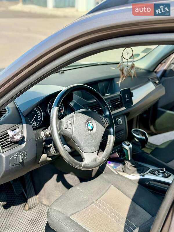 Внедорожник / Кроссовер BMW X1 2011 в Харькове