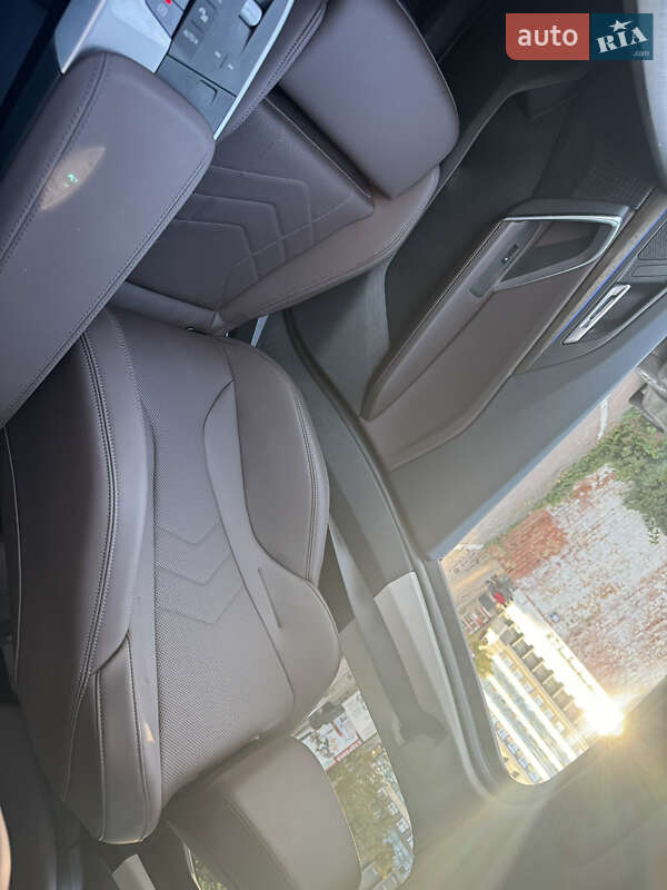 Внедорожник / Кроссовер BMW X1 2023 в Киеве
