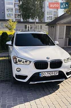 Внедорожник / Кроссовер BMW X1 2016 в Тернополе
