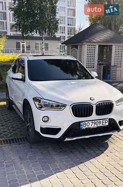 Позашляховик / Кросовер BMW X1 2016 в Тернополі