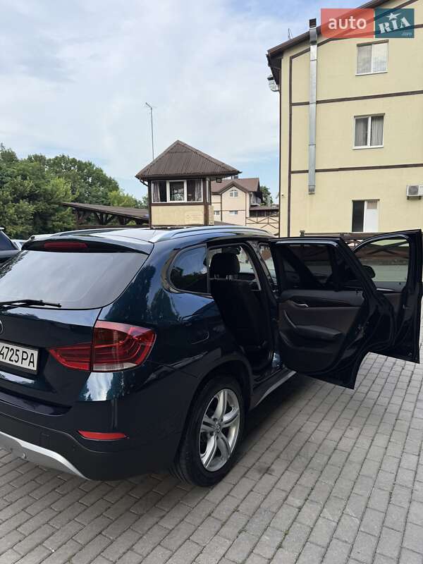 Позашляховик / Кросовер BMW X1 2012 в Чернівцях