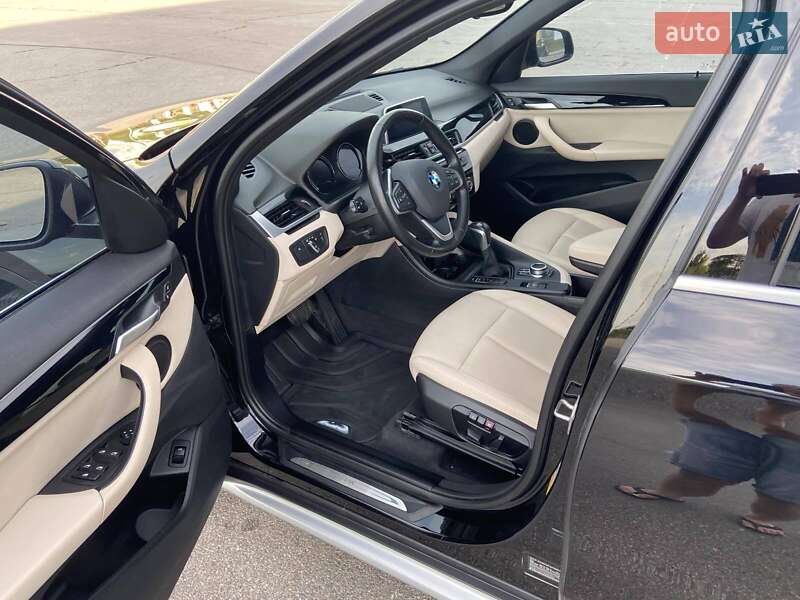 Внедорожник / Кроссовер BMW X1 2019 в Запорожье