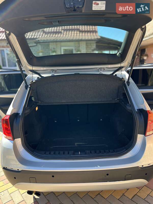 Позашляховик / Кросовер BMW X1 2013 в Полонному